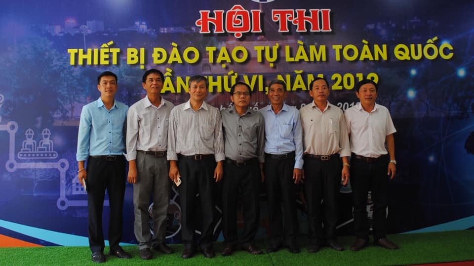 Tỉnh Kon Tum tham dự Hội thi thiết bị đào tạo tự làm toàn quốc.